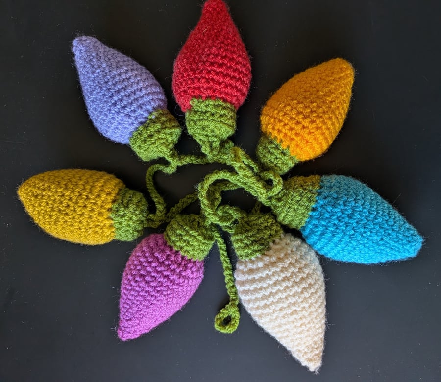 Crochet Christmas Light Bunting, approx 80 cm long