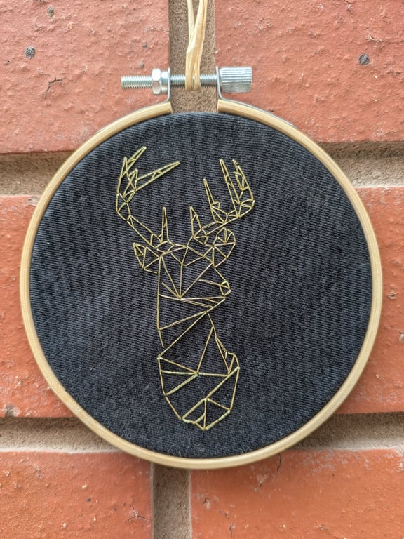 4" geometric stag embroidery hoop