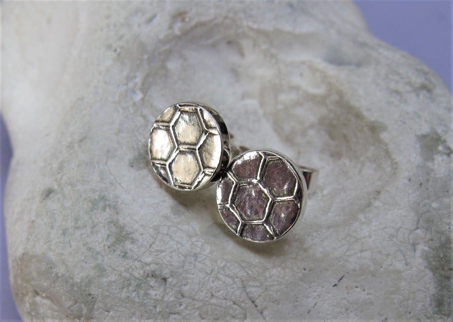Hallmarked Fine silver honeycomb stud earrings