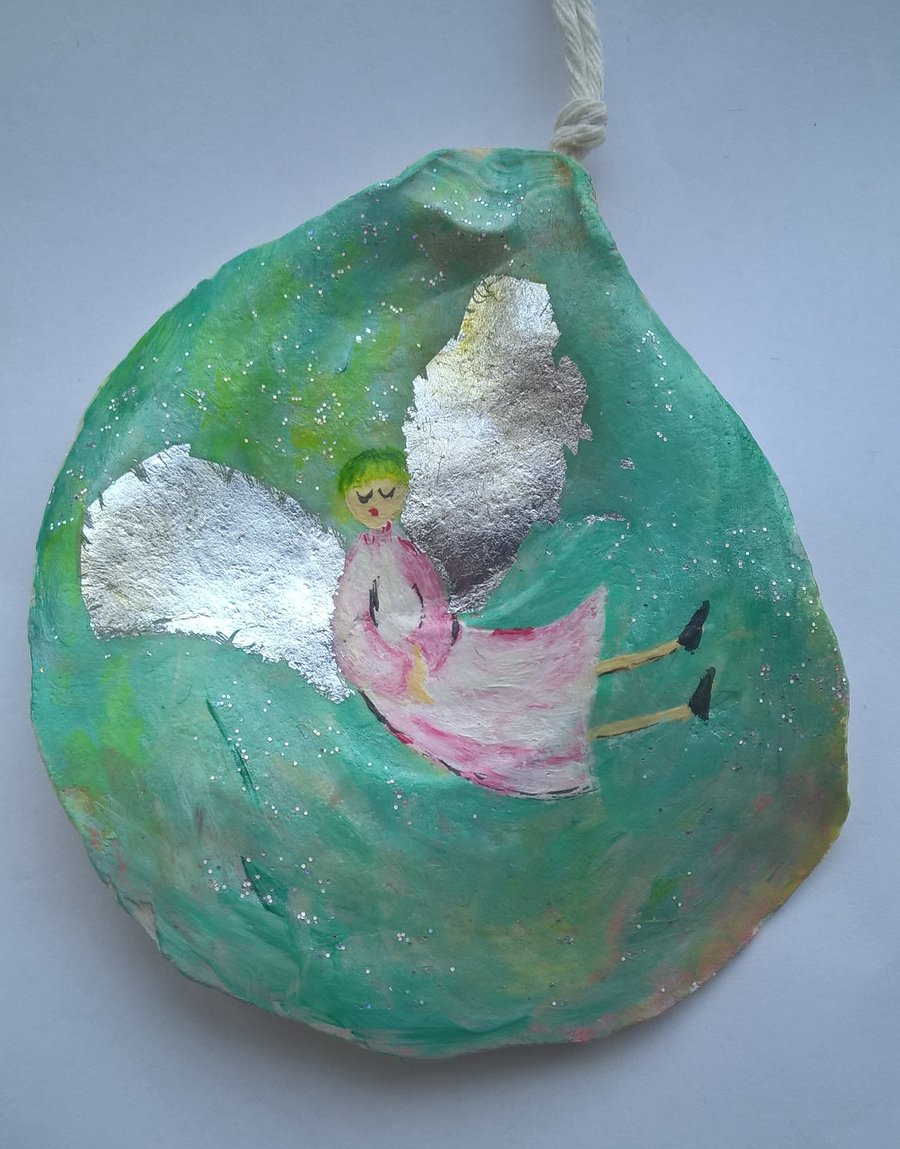 Little angel  painted shell