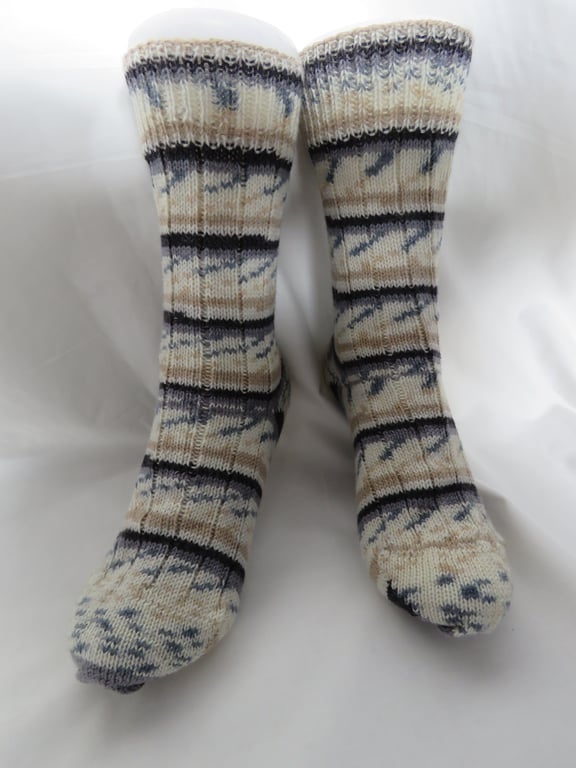 Hand-cranked Knitted Ribbed Wool Socks Size 4 to 5