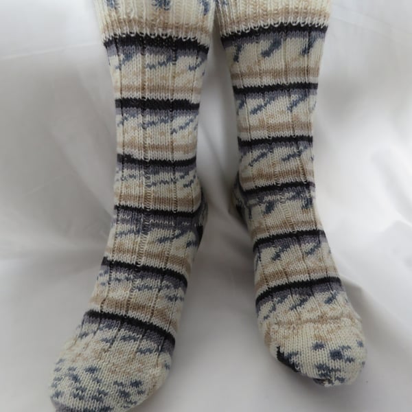 Hand-cranked Knitted Ribbed Wool Socks Size 4 to 5