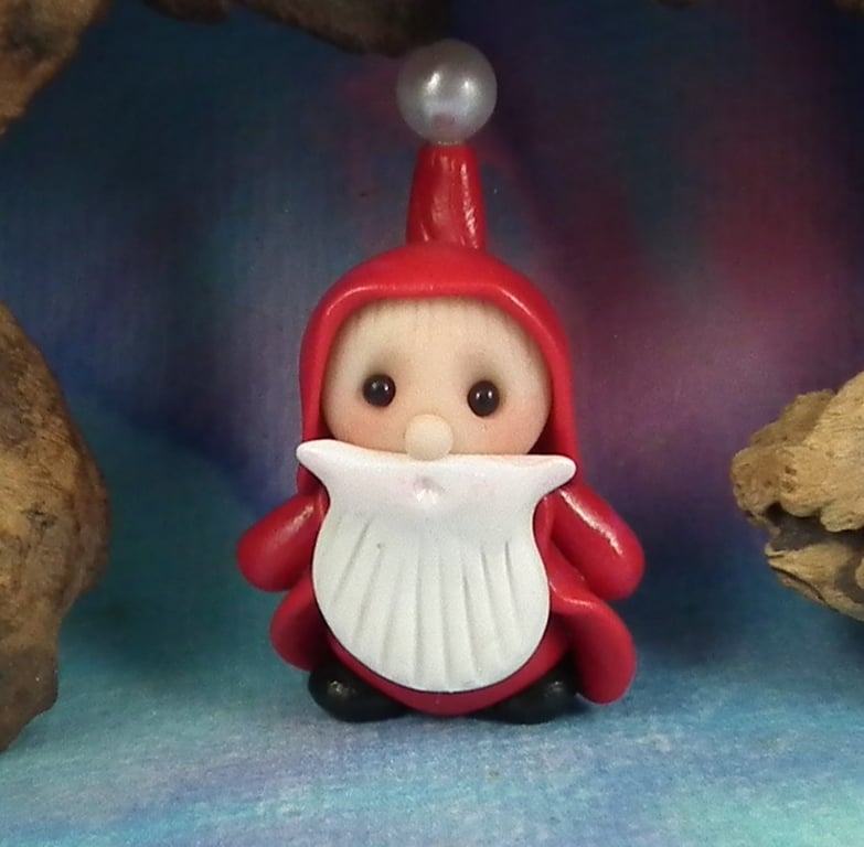 Gnome 'Nicholas' hiding in plain sight Undercover Santa
