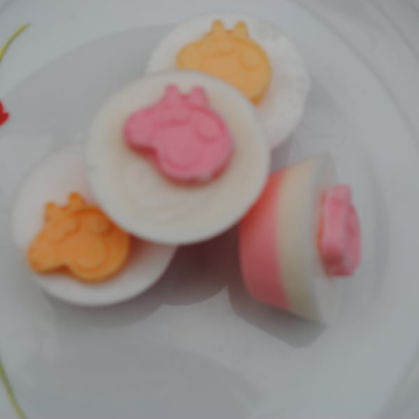 peppa pig cup cake novelty childrens soap x 2