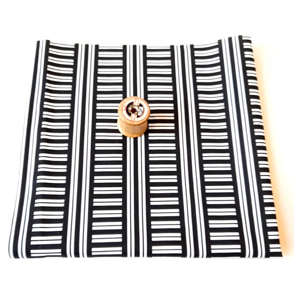 Black and White Stripes Fat Quarter Good Quality 100% Cotton Fabric
