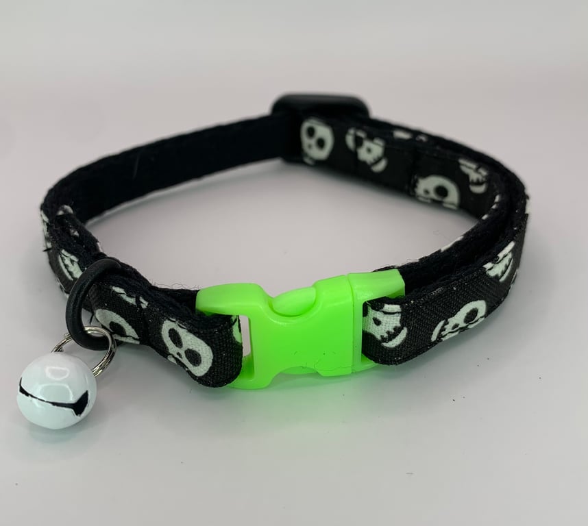 Spooky, Glow in the Dark Cat Collar