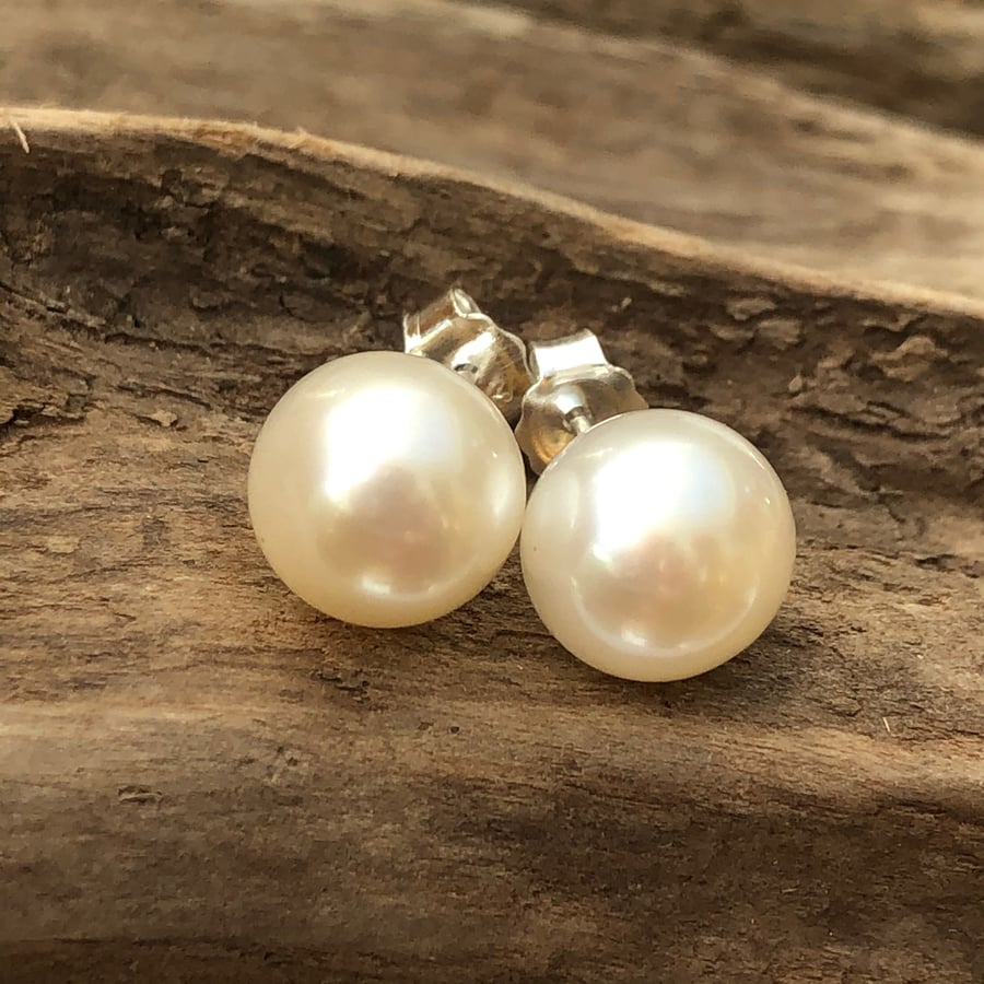 9mm freshwater pearl solid sterling silver stud earrings -00003775