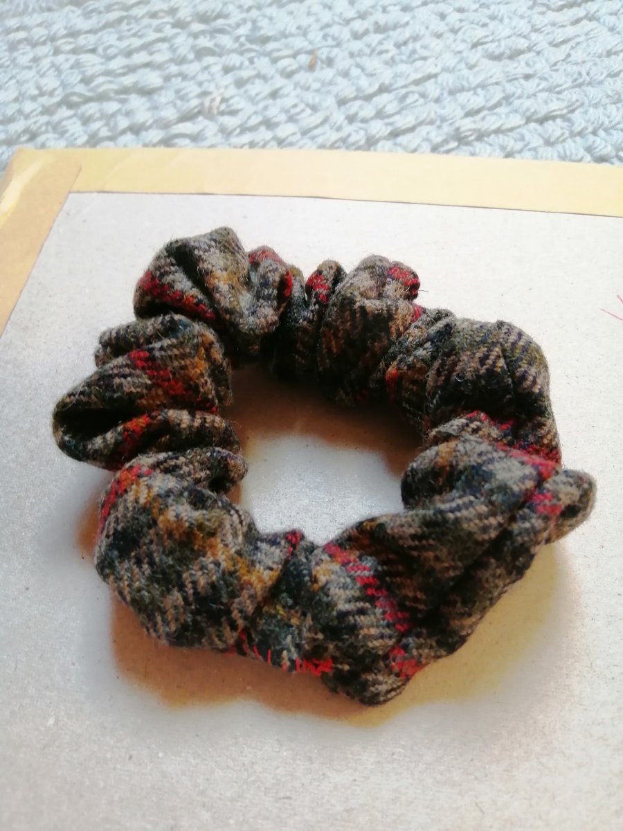 Tartan wool scrunchie 