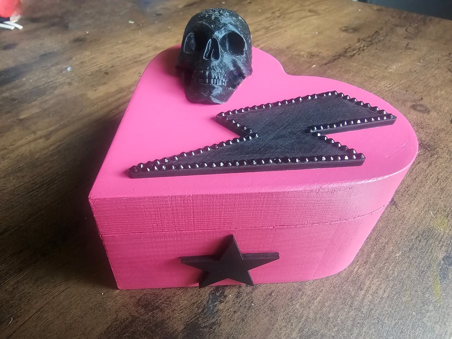 Skull & Lightning Bolt Pink Heart Shaped Jewellery Trinket Box