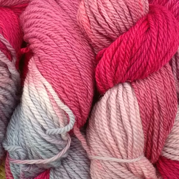 100g Hand-dyed 100% WOOL ARAN magenta pinks blues