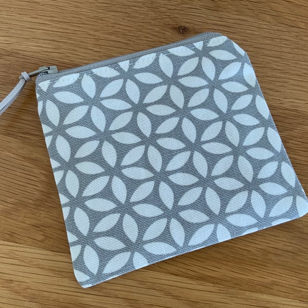 Fabric Coin Purse, Money Pouch, Zipped Purse, Purse, Card Holder, Geometric