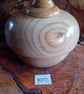 Large Lidded bowl  lovely grain. Item no 1017 - Image 3