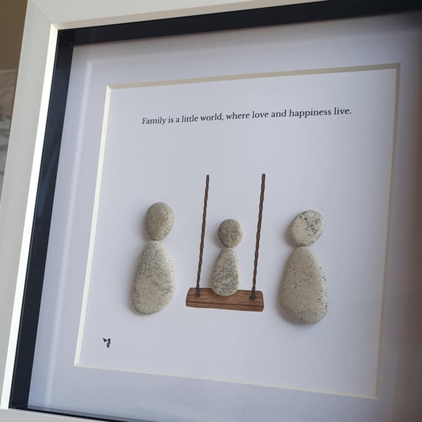 Family Pebble Art Frame (01) Handmade Parents and Child Gift with Quote