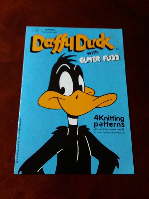 VINTAGE DAFFY DUCK WITH ELMER FUDD KNITTING PATTERNS