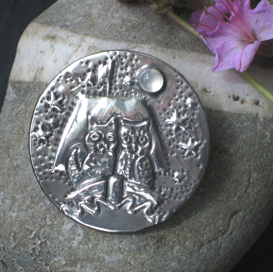 The Owl and the Pussycat Silver Pewter Brooch with Moonstone