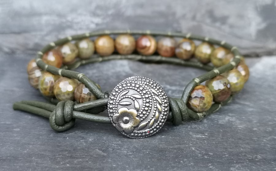 Olive green leather bracelet with faceted agate beads and button fastener 