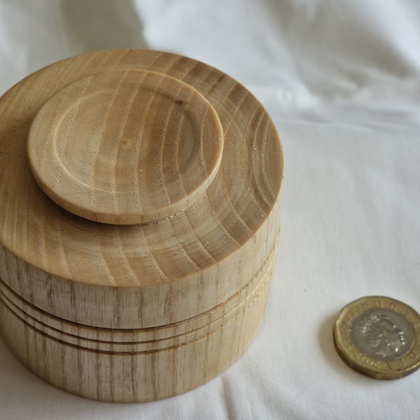 Ash trinket box