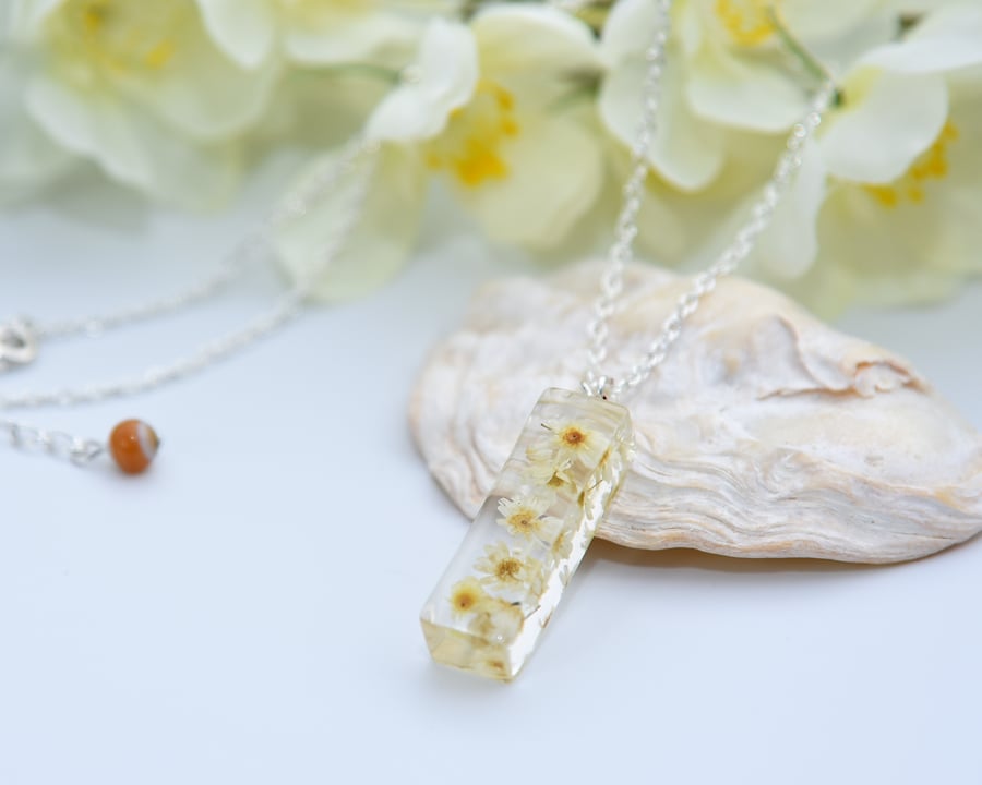 Dried Flower Resin Pendant Necklace