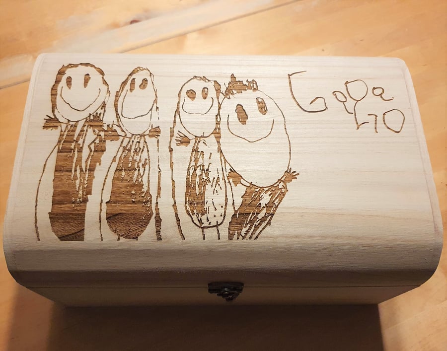 Art & Drawings Wooden Memory Box - Your Child's Art Engraved - Personalised 