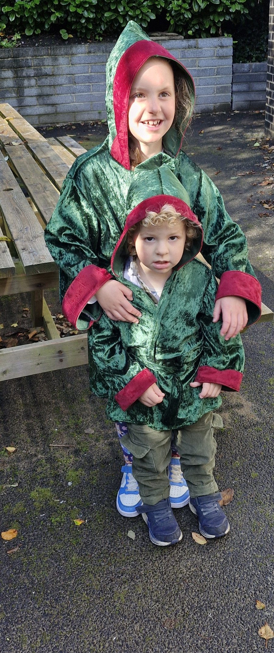 Cute Christmas Elf dressing gown with hood Size Age 3