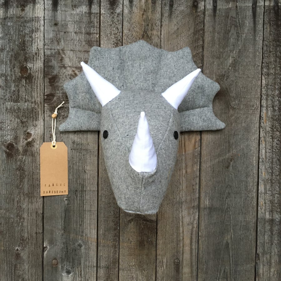 Wall mounted Triceratops head - Grey