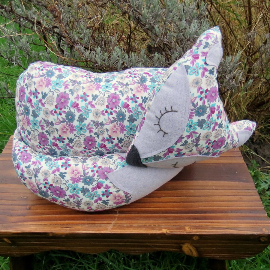 SALE!!!  A snoozy fox cushion.  Woodland decor.  Fox pillow.