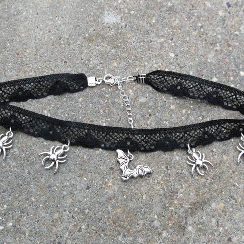 Bat Choker