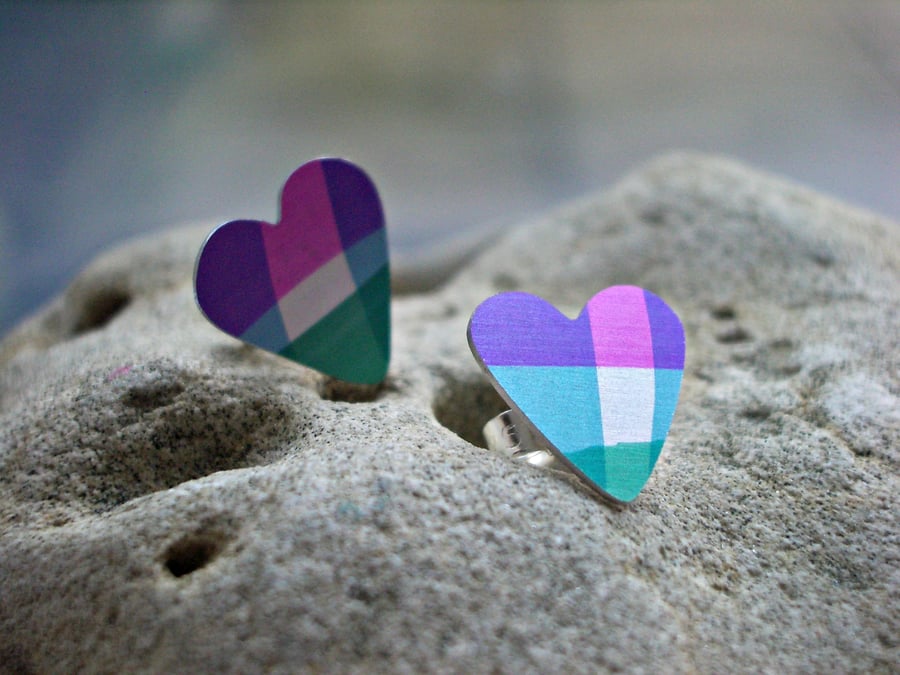 Heart studs