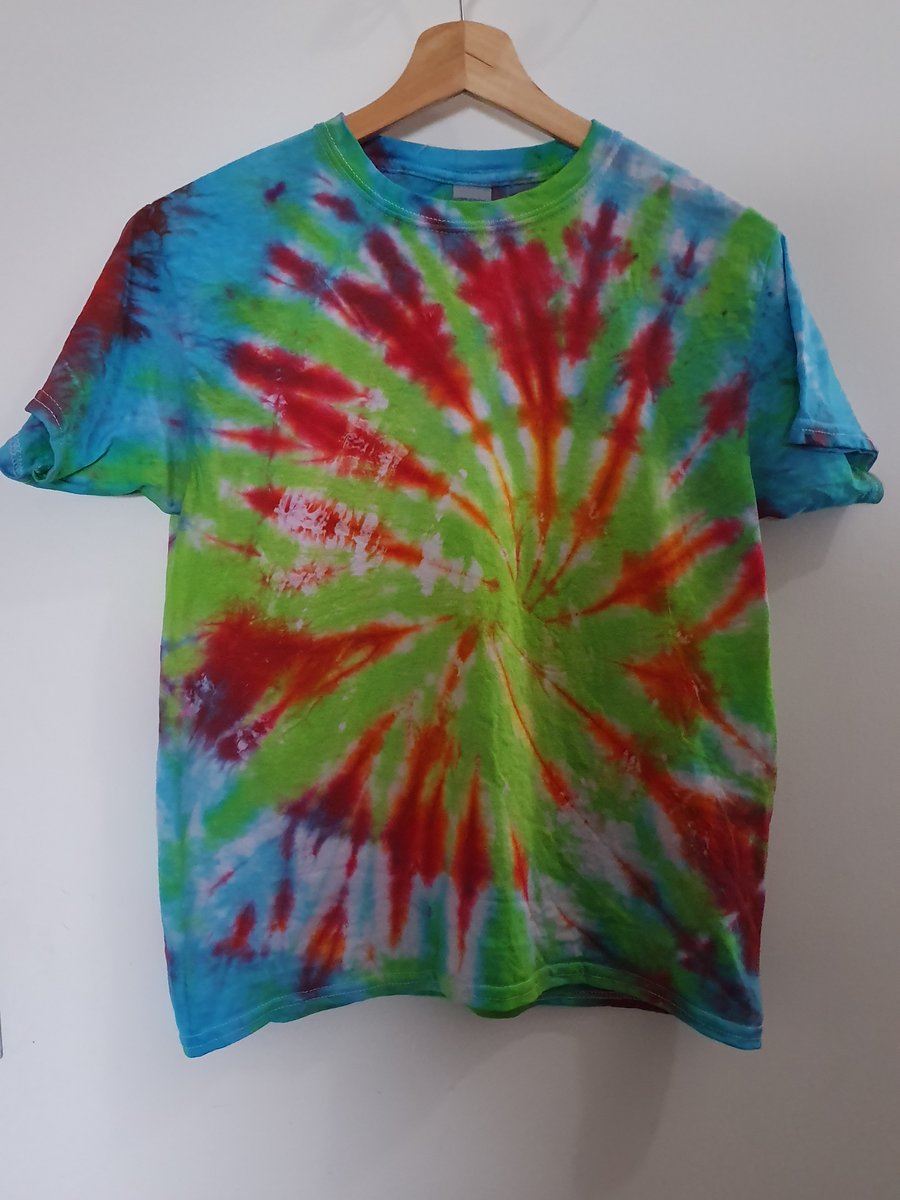 Tie Dye Spiral T-shirt, Medium Youth (10-12yrs)