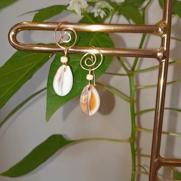 Seashell Spiral Earrings 