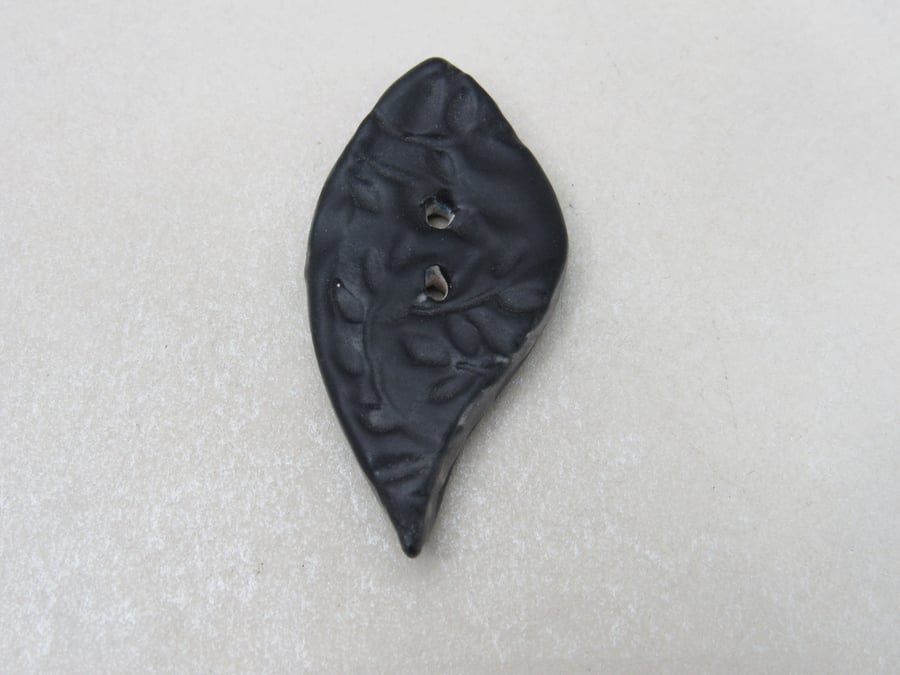 Medium Coal Black Leaf Shaped Ceramic Button