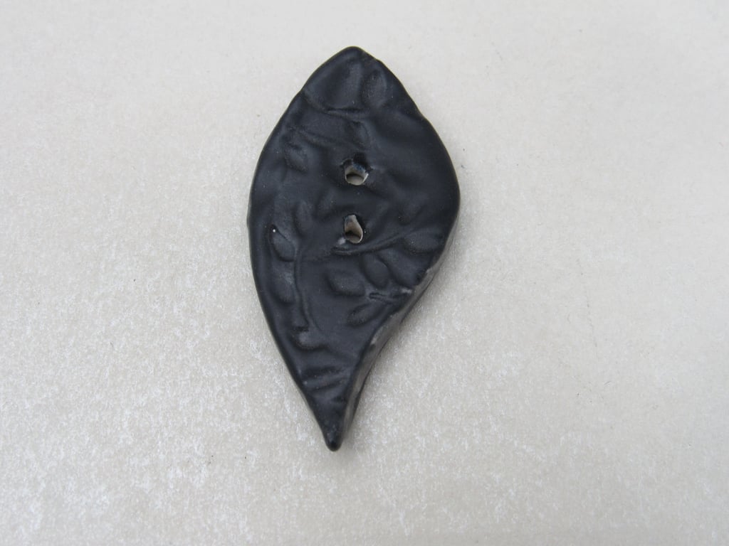 Medium Coal Black Leaf Shaped Ceramic Button