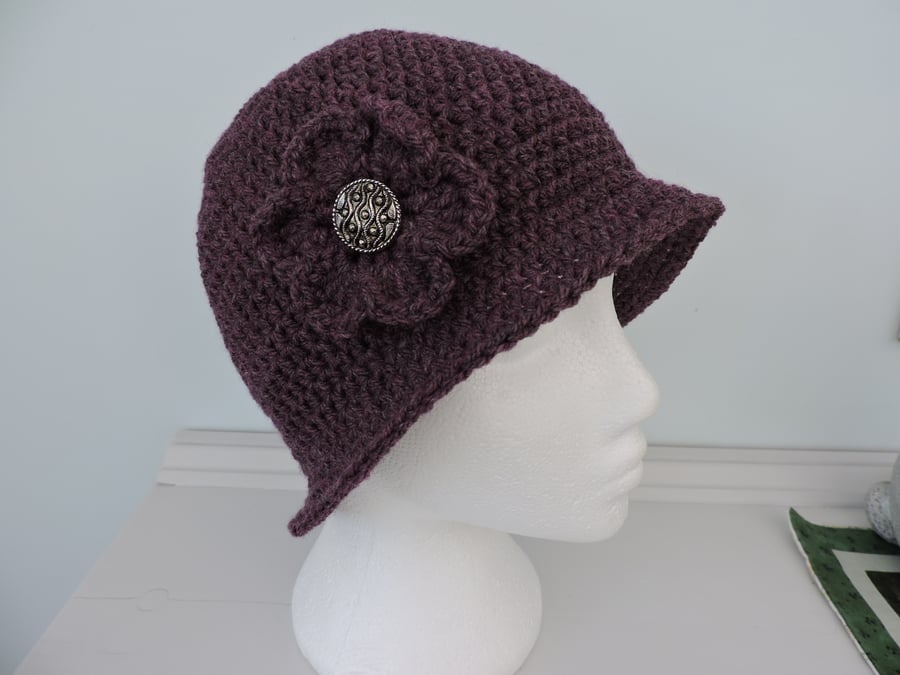 Crochet Cloche Hat in Aubergine