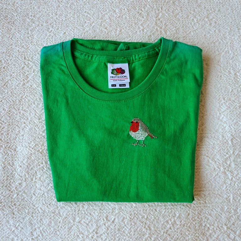 Robin, T-shirt, age 5-6, hand embroidered