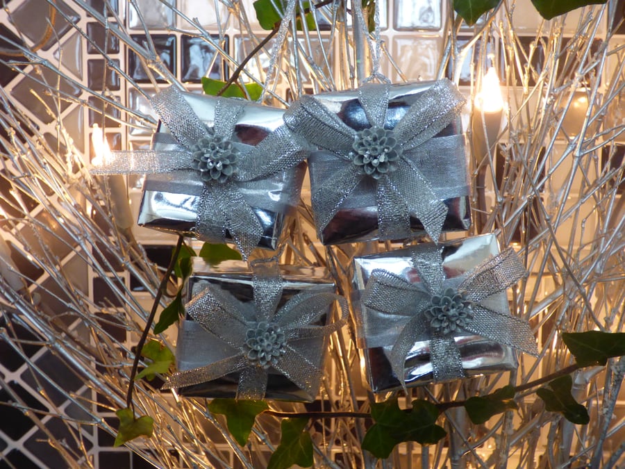 Christmas Present Tree Decorations Silver Silver  FREE POST