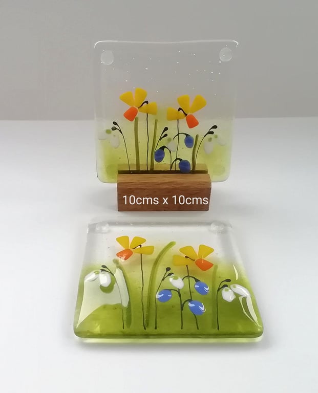 Spring coasters, fused glass floral coasters, patio barware, kitchen decor, bar 