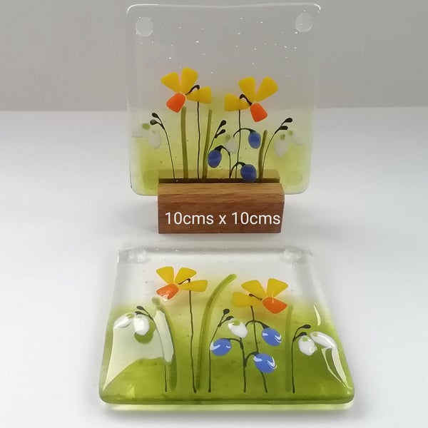 Spring coasters, fused glass floral coasters, patio barware, kitchen decor, bar 