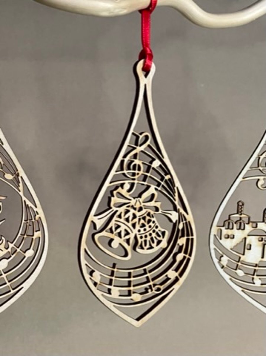 Christmas carol decoration - Ding Dong Merrily on High