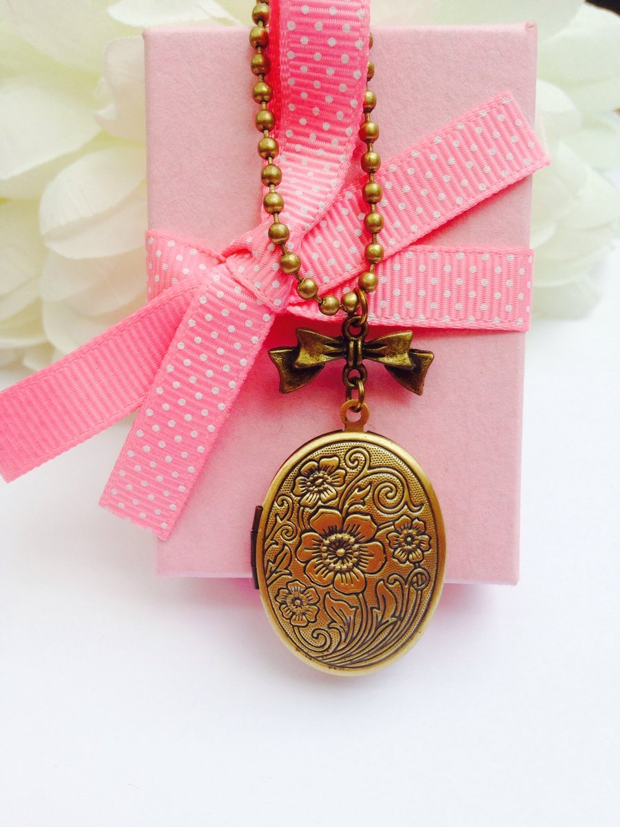  Opening Floral Brass locket necklace with bow