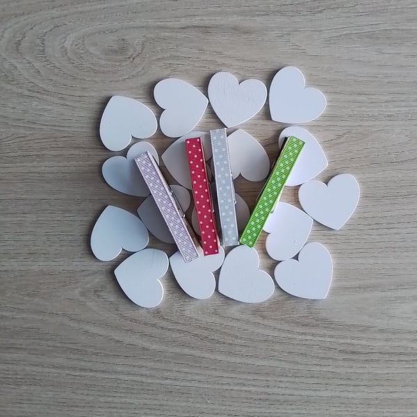 Set 4 Magnetic Pegs, Fridge Magnet, Music Gift, Office Magnet, Muted Spots