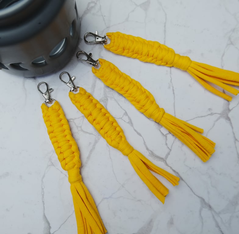 One Mermaid Tail Style Macramé Keyring
