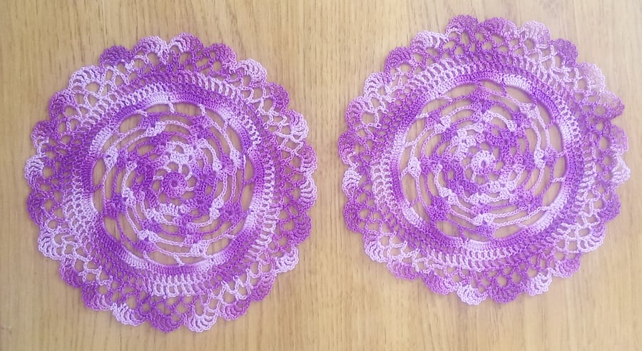 100% COTTON TABLE MATS - IN A LOVELY MULTI PURPLE DESIGN - 18CM - HAND CROCHETED