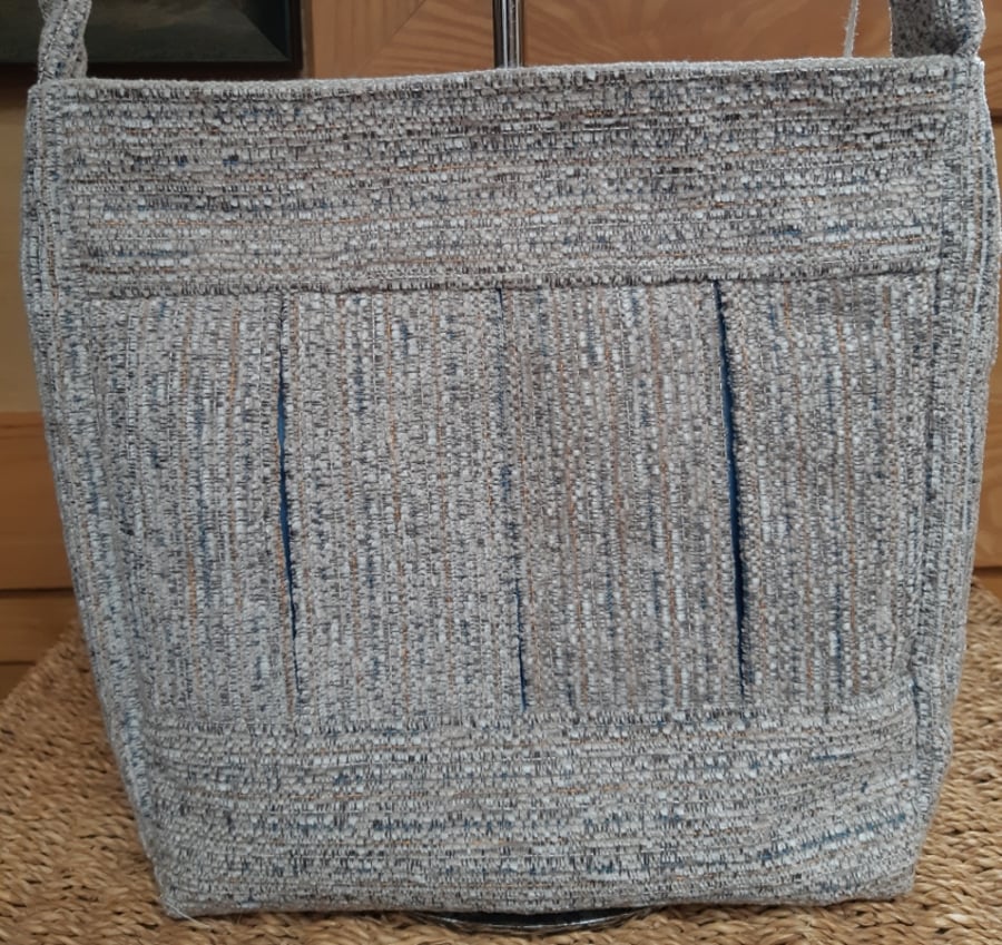 Corded velour box pleat bag