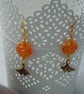 Czech glass rose & Ginko leaf charm earrings - Image 2