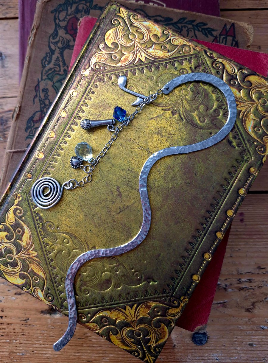 Unique metal bookmark