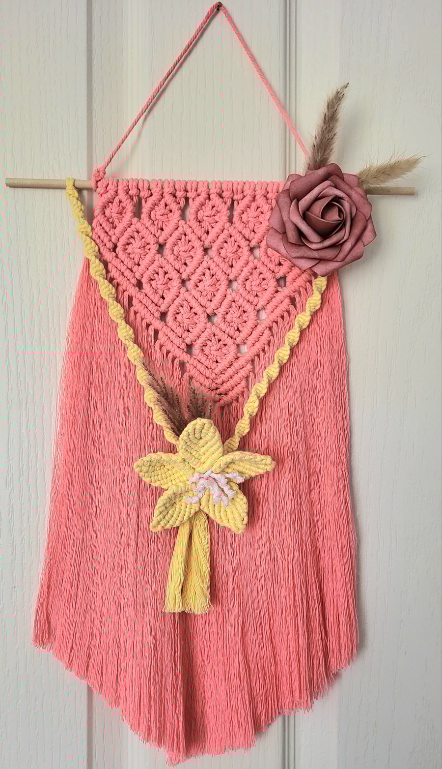 Macrame wall hanging decor "Pink dream"
