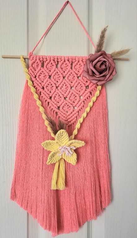 Macrame wall hanging decor "Pink dream"