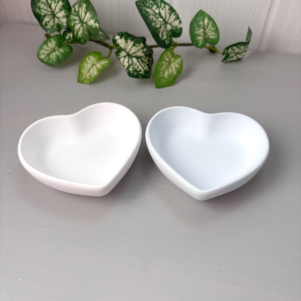 Heart Trinket Dish – Ring & Jewellery Dish – White or Pale Blue