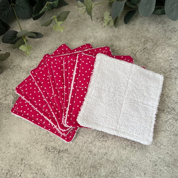 Fabric Pack of 7 Reusable Facial Wipes: Fuchsia Polkadot, Make-Up Remover Pads