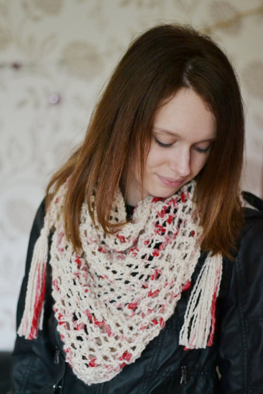  Neck Warmer Chunky Knit Cowl, Cream and Red Knitted